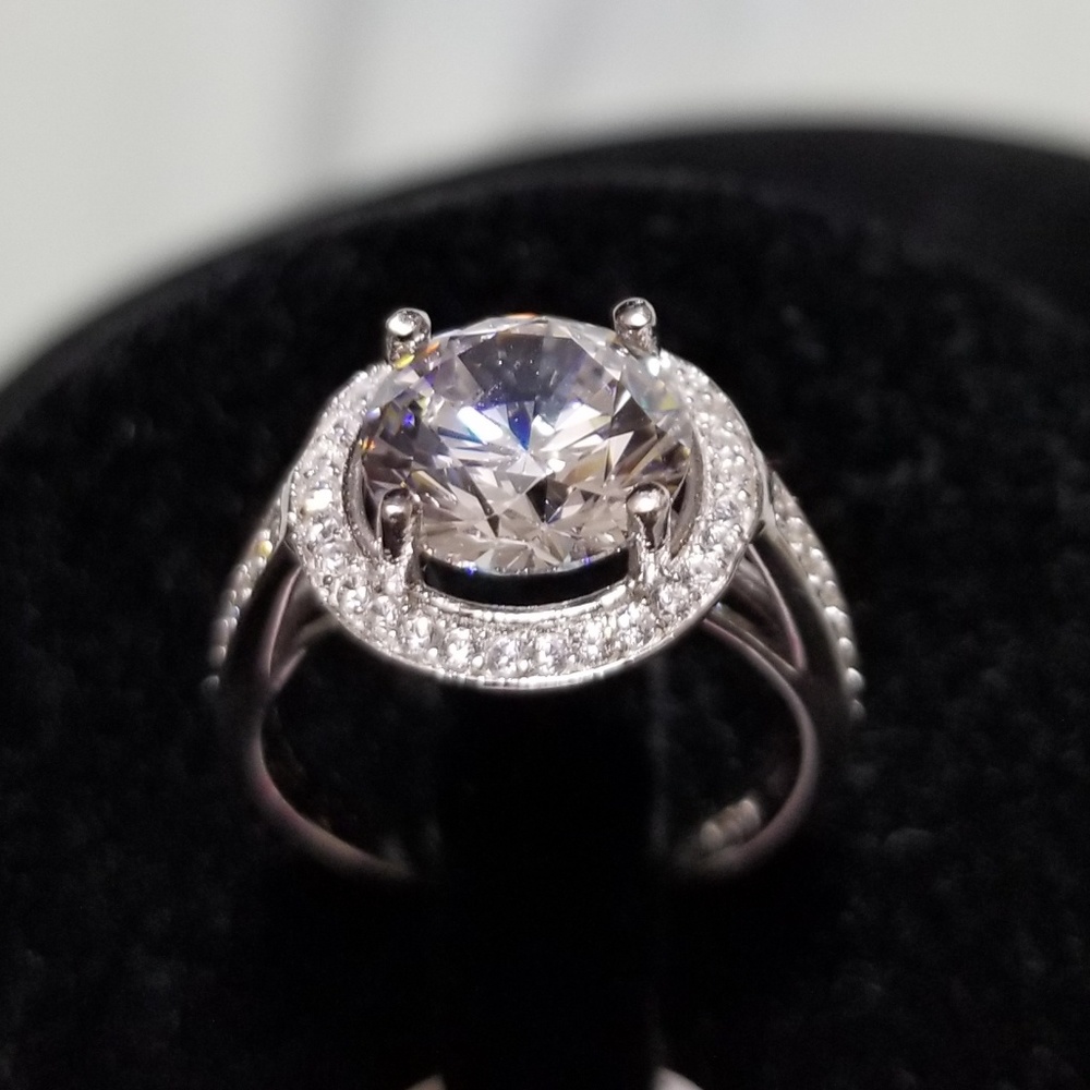 3.5ct HALO SILVER RING